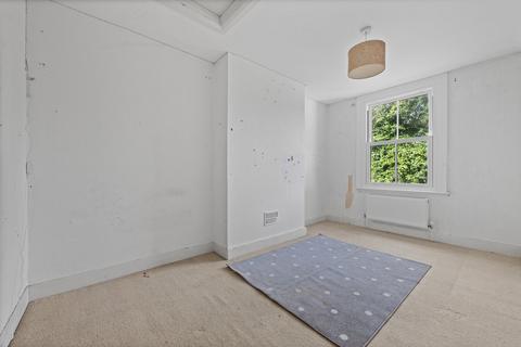 2 bedroom semi-detached house for sale, Surrey, STAINES-UPON-THAMES, TW18