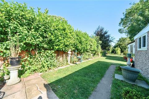 6 Christianfields Avenue, Gravesend, DA12 5NF