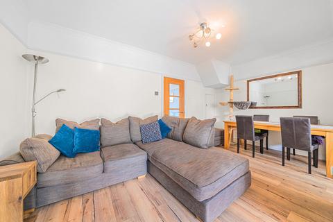 6 Beverley Road, Ruislip, HA4 9AJ