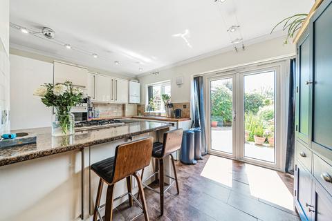 6 Beverley Road, Ruislip, HA4 9AJ