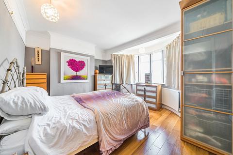 6 Beverley Road, Ruislip, HA4 9AJ