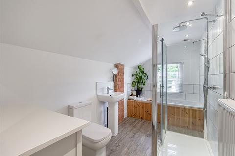 8 Carlyle Road, Aston Fields, Bromsgrove, B60 2PJ