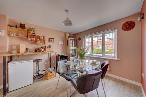 1 Abbotts Drive, Evesham, WR11 2RY
