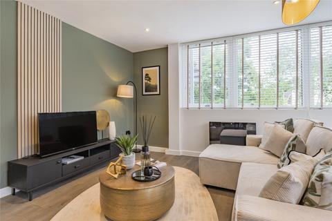 2 bedroom flat for sale, Rosemount Avenue, Surrey KT14