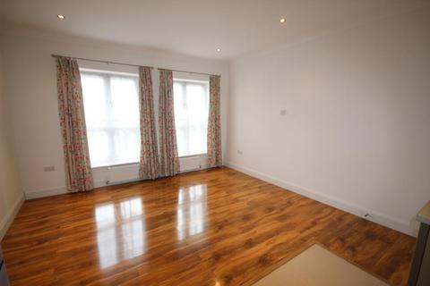 1 bedroom apartment to rent, Stoke Gardens, Slough