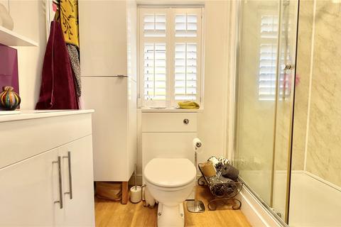 21 May Road, Wirral, CH60 5RA