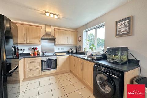 2 bedroom apartment for sale, Forebay Drive, Irlam, M44