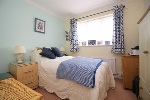 21 Glengarry, New Milton, BH25 6UA
