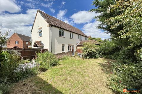 22 Chatsfield, Werrington, Peterborough, PE4 5DJ