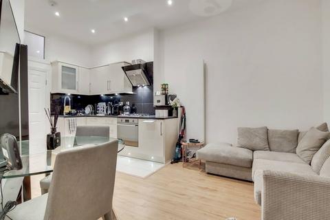 2 bedroom flat to rent, Warwick Road, Earls Court, London, SW5