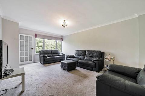 4 bedroom end of terrace house to rent, London Road, Bromley, BR1