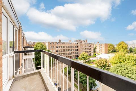 2 bedroom flat for sale, Ravensworth Court, Fulham Broadway, London, SW6