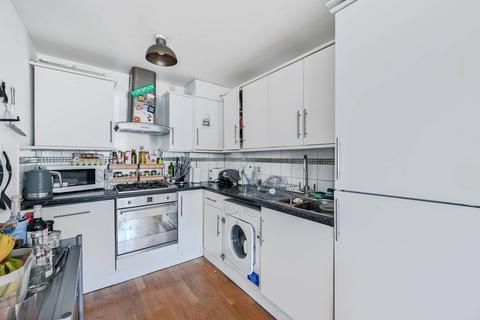 2 bedroom flat for sale, Cornerstone Court, Hemming Street, Bethnal Green, London, E1