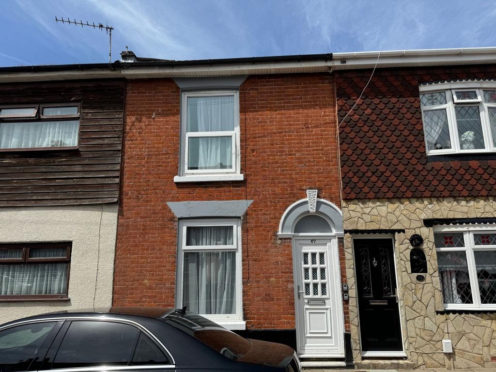 Binsteed Road, Portsmouth, PO2 3 bed terraced house for sale £255,000