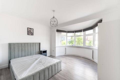 4 bedroom flat to rent, Fleetwood Road, Willesden Green, London, NW10