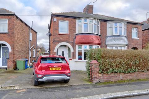 3 bedroom semi-detached house to rent, Park Avenue, Middlesbrough, TS6