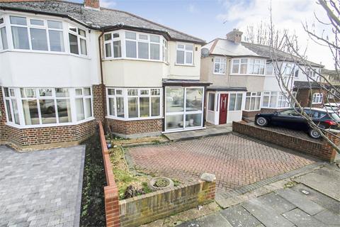 3 bedroom semi-detached house to rent, Drayton Gardens, West Drayton UB7