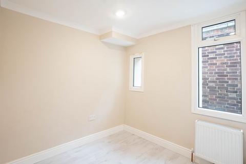 8 Meadowlands Road, Cambridge, CB5 8SA