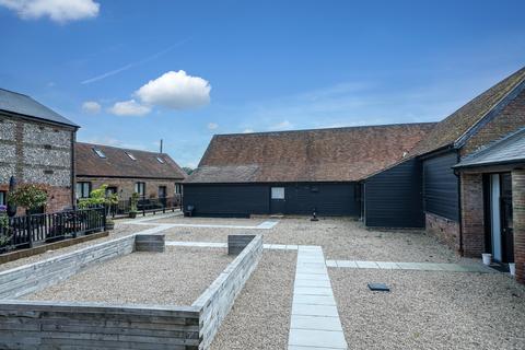 4 bedroom barn conversion for sale, The Barns, Bunkers Lane, Hemel Hempstead HP3