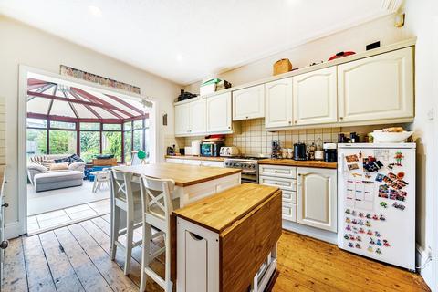 2 Cedar Road, Weybridge, KT13 8NY