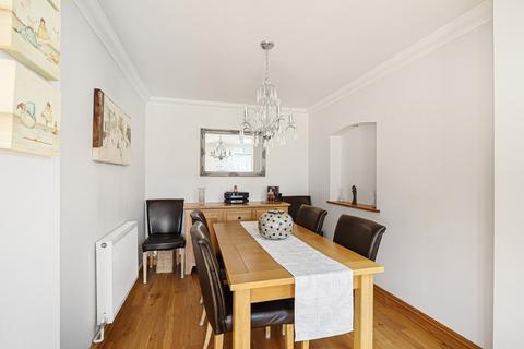 8 Fairview Road, Istead Rise, Gravesend, DA13 9DR