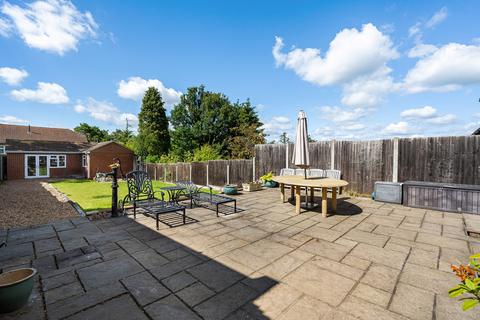 8 Fairview Road, Istead Rise, Gravesend, DA13 9DR