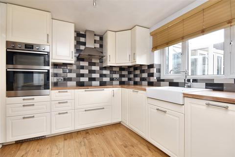 3 bedroom detached house for sale, Greenbank Close, Castleford, Wakefield