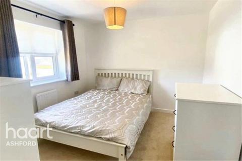 1 bedroom in a house share to rent, Shearwater Close