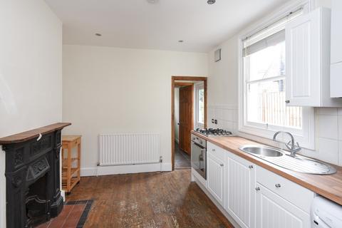 1 bedroom flat to rent, Duntshill Road London SW18