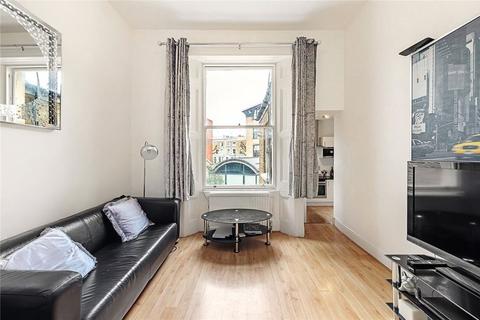 2 bedroom flat to rent, Ladbroke Crescent, London W11