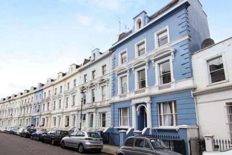 2 bedroom flat to rent, Ladbroke Crescent, London W11