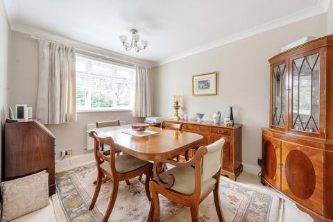 3 bedroom flat for sale, Park Lawn, Farnham Royal, SL2