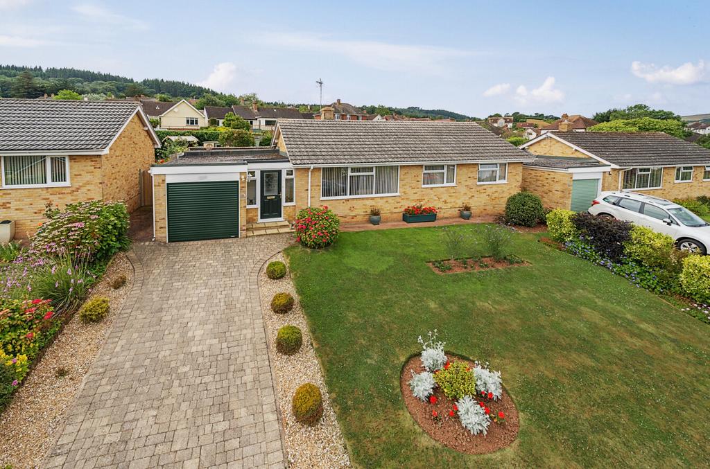 Exmoor Way, Minehead, Somerset, TA24 3 bed bungalow for sale £380,000