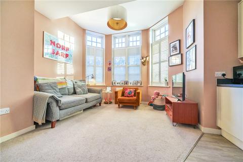 1 bedroom apartment for sale, Flat 1, Curie Lodge, 86 Pennington Drive, London