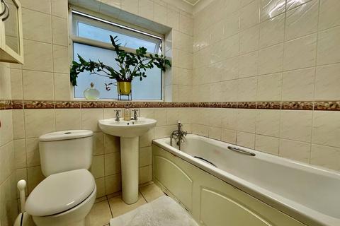 27 Barnfield Road, Belvedere, DA17 5PJ