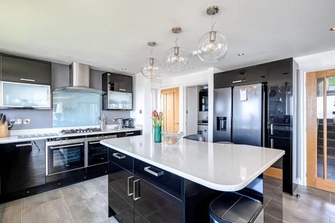 17 Hillside Road, Portishead, Bristol, BS20 8EW