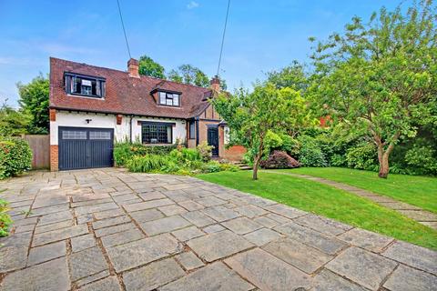 4 bedroom detached house for sale, Rowplatt Lane, Felbridge, RH19