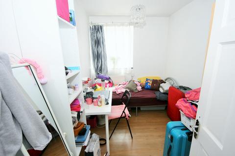 3 bedroom flat to rent, Hunton Street, E1 5HF
