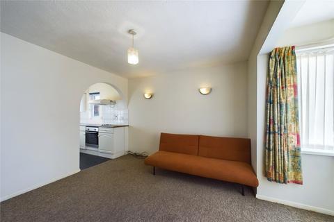 Studio to rent, Maypole Road, Taplow, Maidenhead, SL6