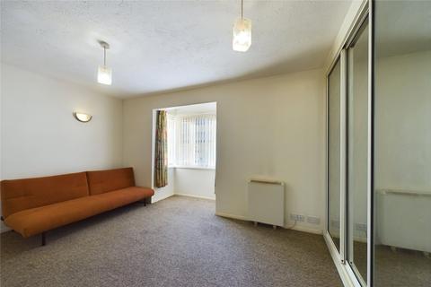 Studio to rent, Maypole Road, Taplow, Maidenhead, SL6