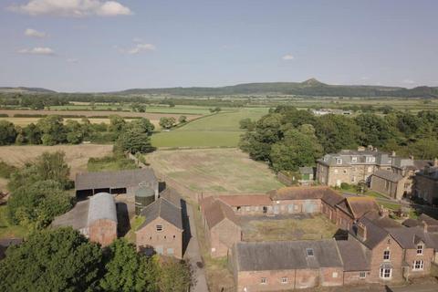 Barn conversion for sale, Lot 2: Land & Buildings at Nunthorpe Hall Farm, Nunthorpe Village TS7 0NP