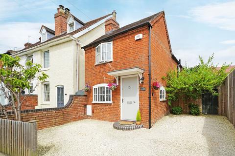 3 bedroom cottage for sale, Station Road, Knowle, B93