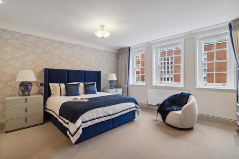 4 bedroom terraced house to rent, Tufton Street, London, SW1P