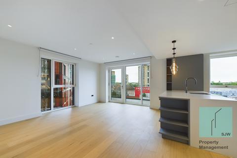 1 bedroom apartment to rent, Cascade Way, London W12