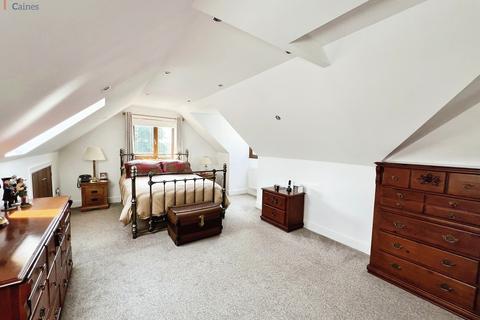 3 bedroom detached house for sale, Ty Nant Back Drive, Neath, Neath Port Talbot. SA10 6SB