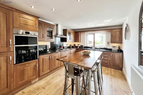 3 bedroom detached house for sale, 1 Back Drive, Skewen, Neath, Neath Port Talbot. SA10 6SB