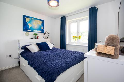 27, Arnhem House Collis Close, Burntwood, WS7 3RQ