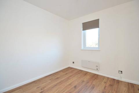 1 bedroom maisonette to rent, Bradfield Close, Burpham, Guildford, GU4