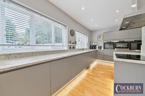 5 bedroom semi-detached house for sale, Leysdown Road, Mottingham, SE9