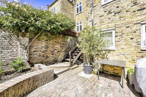 2 bedroom flat for sale, Halford Road, Fulham, London, SW6